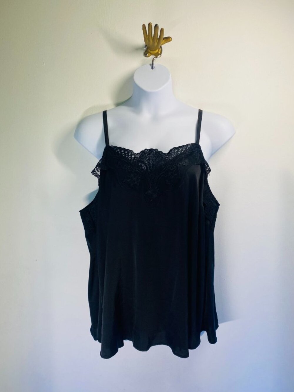 Torrid 3 Black Lace Trim Sophie Cami Top Size 3X Adjustable Straps Plus Size